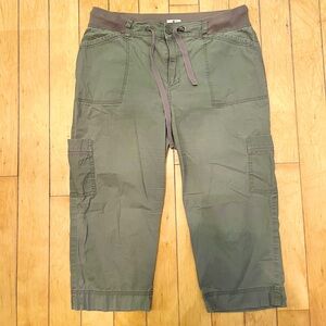 DC Jeans Olive Cargo Pockets Capri Pants Size 14